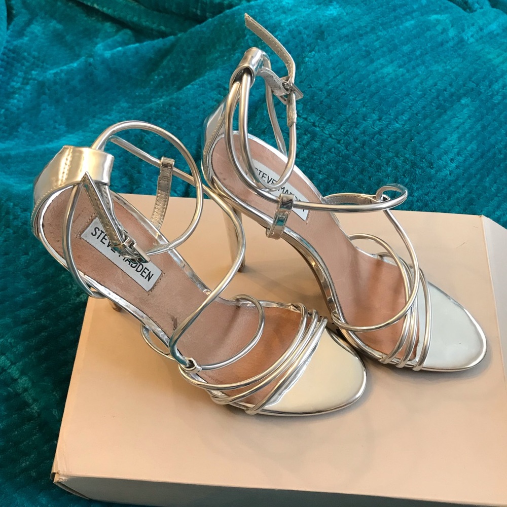 Heels - Picture 6 of 6